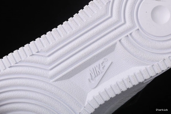 804609-103 Utility Black Force Air Mid White 1  1115